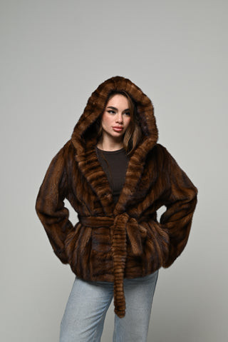 Visone cappuccio e cintura 1012