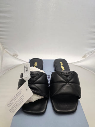 Sandali Prada in pelle nera