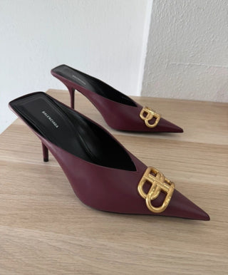 BALENCIAGA
Mules Square Knife 80 BB in pelle
